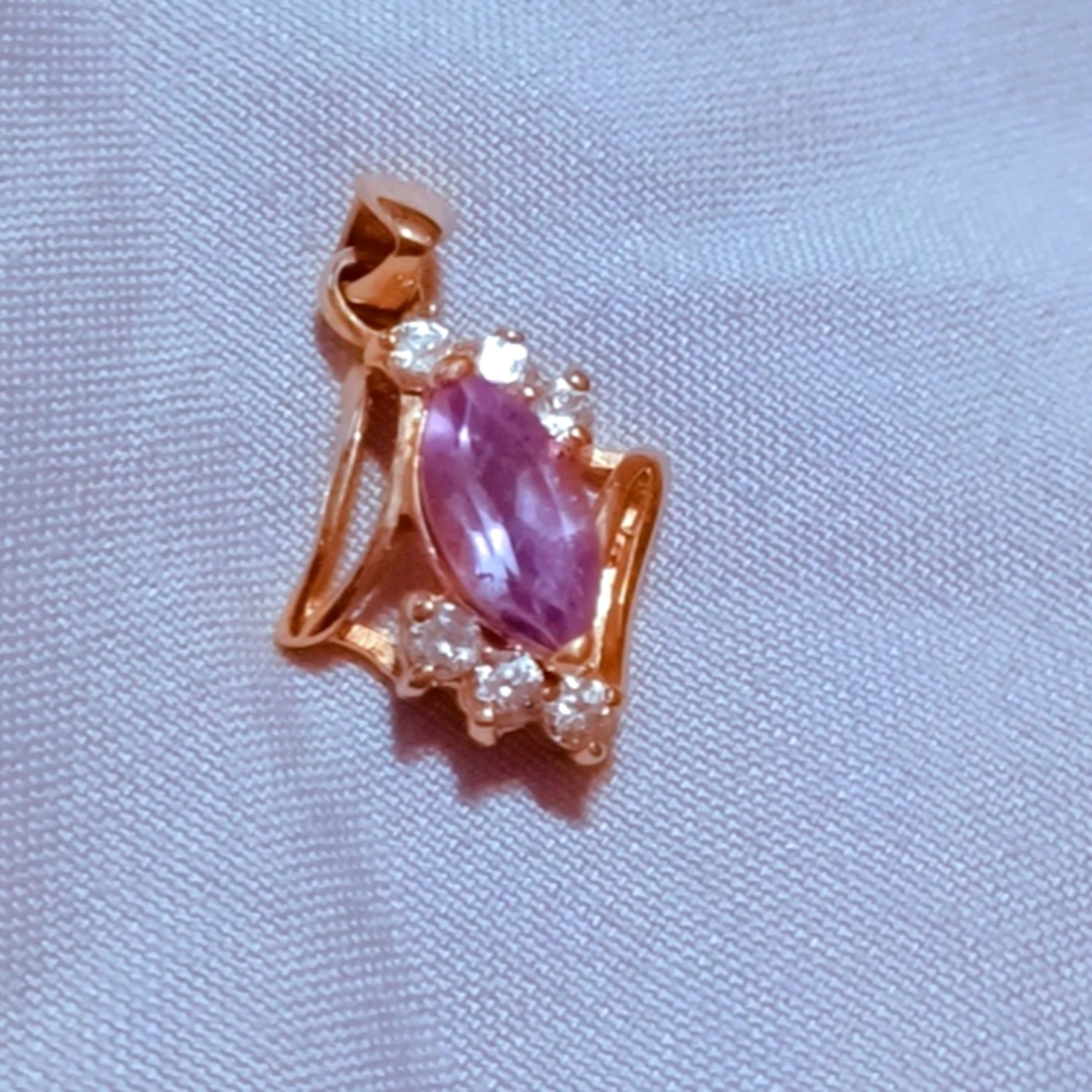 Pendant gold plated